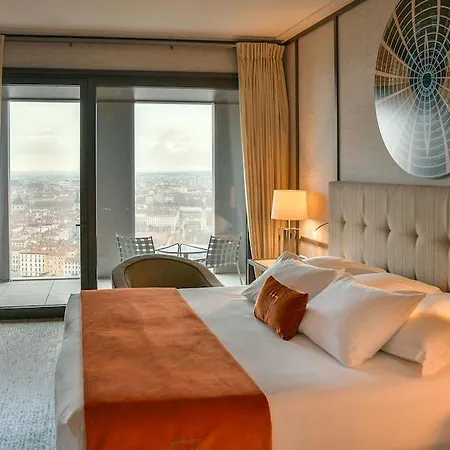 Maia Hotel 5*