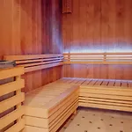Maia 5*